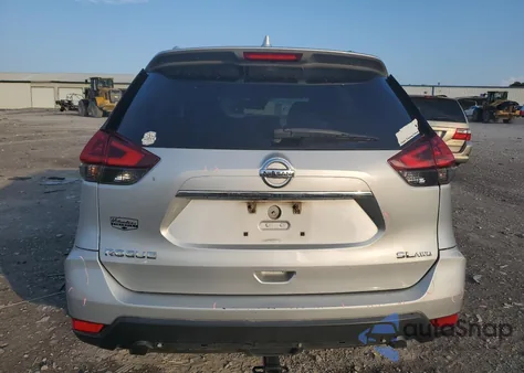 2018 Nissan Rogue S z USA, uszkodzony, nr VIN 5N1AT2MV2JC801683